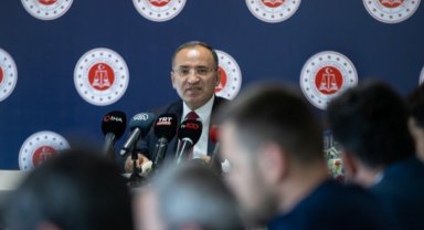 Bakan Bozdağ: Yargıya kimse emir ve talimat veremez