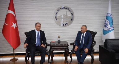 Bakan Hulusi Akar'dan Kayseri çıkarması
