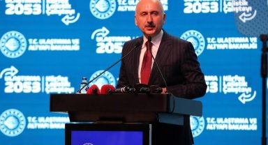 Bakan Karaismailoğlu: Lojistikte 'süper güç' olma yolunda ilerliyoruz