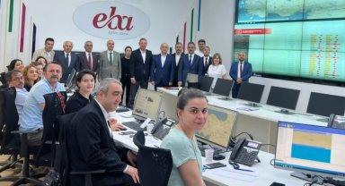 Bakan Özer sınavı canlı takip ediyor