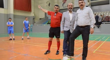Bursa'da basın çalışanları 'futsal' ile stres attı
