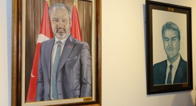 'Bursa'yı Yönetenler'in portreleri ilgi gördü