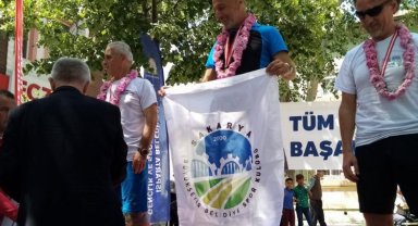 Büyükşehir sporcusu Isparta'dan altın madalya ile döndü