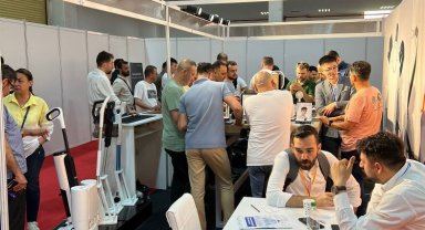 Çin, ürünlerini İstanbul'a taşıdı