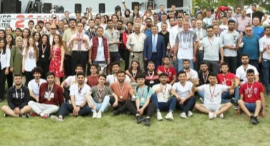 ERÜ'de spor şenliğinde ödüller dağıtıldı