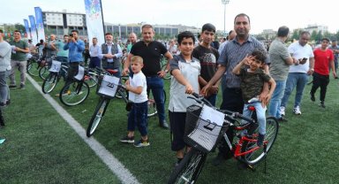 Gaziantep'te bakkal esnafına 3 bin sepetli bisiklet