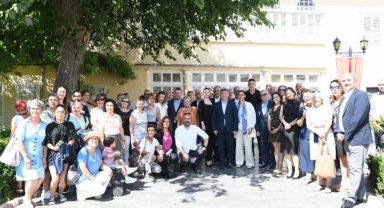 İzmir Bornova'da kızlara 'imece' destek