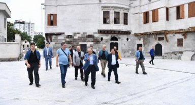 Kayseri Valisi Gökmen Çiçek'ten 'tarihi' ziyaret