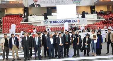 KOCAFEST gençlerin hayalini gerçekleştiriyor