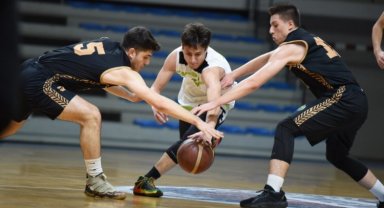 Manisa Büyükşehir Basketbol Gençler Ligi'ne hazırlanıyor