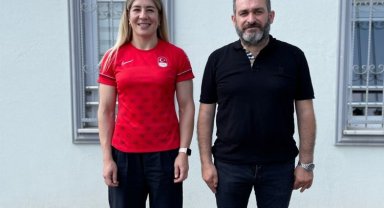 Milli güreşçi Adar'dan Sakarya'ya ziyaret