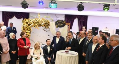 Mustafa Şentop ve Derya Yanık nikah şahidi oldu