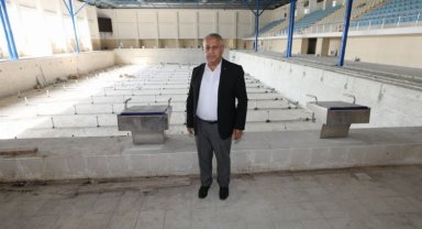 Olimpik yüzme havuzunda sona doğru