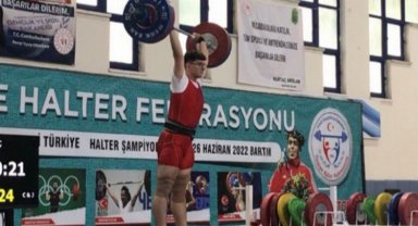 Sakaryalı halterci Gürmeriç'e 'Milli' davet