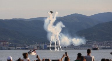 SOLOTÜRK İzmit semalarında nefesleri kesti