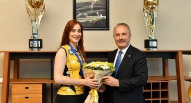 Vakıfbank'ta ayrılık rüzgarı