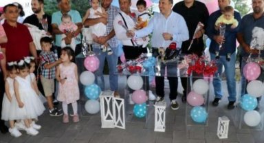 Yıllar sonra gelen babalığı kutladılar