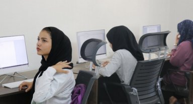 Akçakaleli gençler geleceğe umutla bakıyor