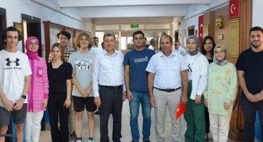 Antalya Kumluca'nın YKS birincilerine 'altın' ödül