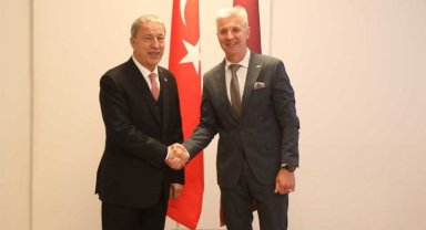Bakan Akar'dan Letonya'daki mevkidaşına ziyaret