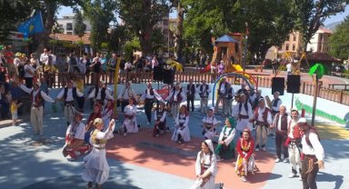 Bursa Gürsu'da müziğin ve eğlencenin keyfi Celal Bey Millet Bahçesi'nde