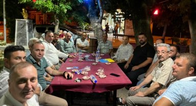 Bursa Mudanya'da İYİ Partililer incir üreticilerinin fiyat beklentilerine ses oldu