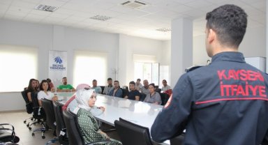 Erciyes Teknopark'ta yangın söndürme eğitimi