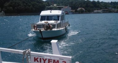 İstanbul açıklarında makine arızası yapan tekne kurtarıldı