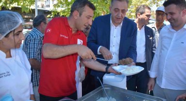 İzmir'de Buca Kızılay, 15 Temmuz'da milletin yanında