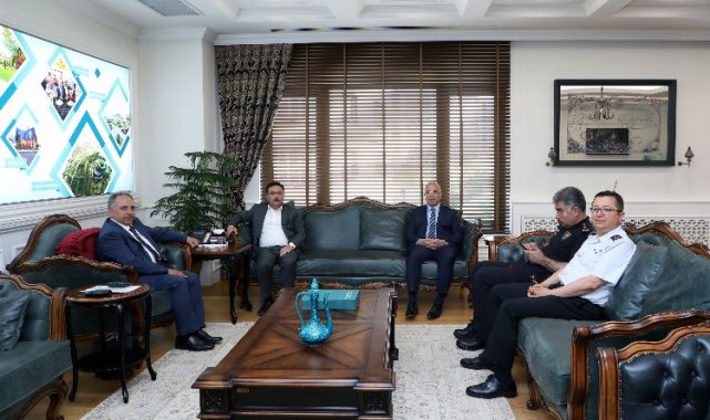 Kayseri Talas'a Vali'den övgü
