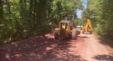 Kocaeli Büyükşehir'den bozuk yol mesaisi