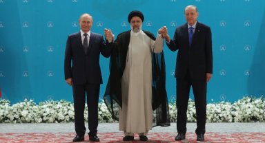 Tahran'da üçlü zirve... Erdoğan: Tüm yükü biz alamayız