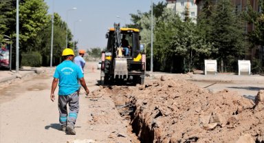 2000 EVLER TOKİ'de içme suyu hattı yenileniyor
