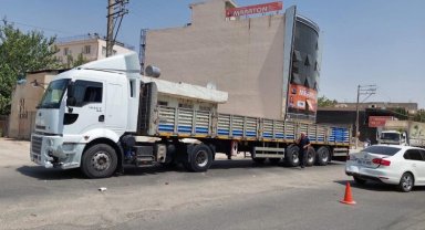 Adıyaman'da tır otomobile çarptı: 1 yaralı