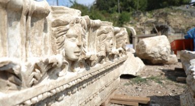 Apollo heykeli için 'Özlü' sözler