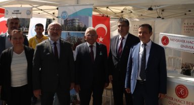 AÜB'de Tanıtım ve Tercih Fuarı