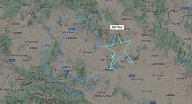 Bayraktar TB2 gökyüzüne ay yıldız çizdi