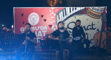 Bursa Gürsu sokakları müzikle çınlıyor