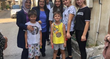 Bursa'da AK kadınlar sahaya indi