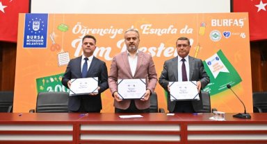 Bursa'da öğrenci ve esnafın yüzü Büyükşehir desteği ile gülüyor