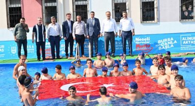 Bursa'da okul bahçeleri 'neşeli havuzlara' döndü