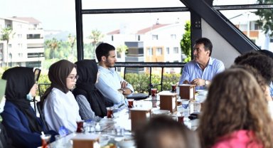 Bursa'da Osmangazi'nin kütüphaneleri ile üniversiteyi kazandılar