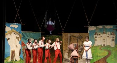 Bursa'da tiyatroda heyecan başladı