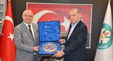 Cumhurbaşkanı Erdoğan'a 5 milyarlık teşekkür