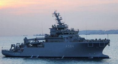 Denizaltı kurtarma gemisi TCG AKIN Bursa Mudanya'da ziyarete açılıyor