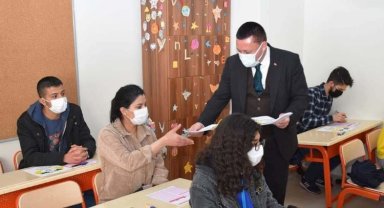 Diyarbakır Bağlar'da 55 öğrencinin üniverisite hayali gerçekleşti