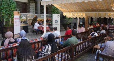 Diyarbakır Eğil'de Zazaca masal ve türküler konuşuldu