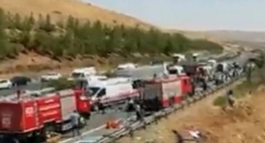 Gaziantep'te dehşet kaza: 15 ölü, 22 yaralı