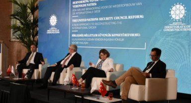 İletişim'den Amsterdam'da 'reform' paneli