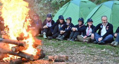 İzcilerin Uludağ eteklerinde kamp keyfi